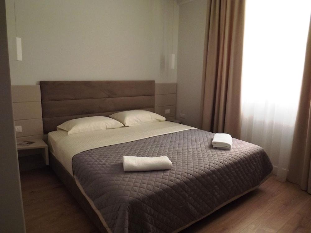 Hotel Vila Kalcuni Sarande Ngoại thất bức ảnh