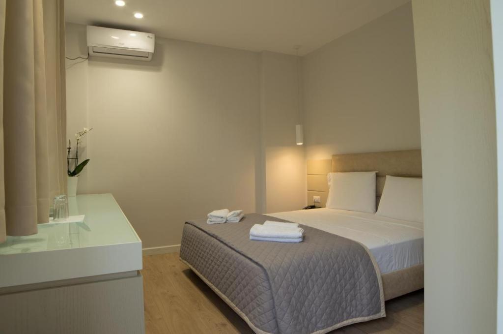 Hotel Vila Kalcuni Sarande Ngoại thất bức ảnh